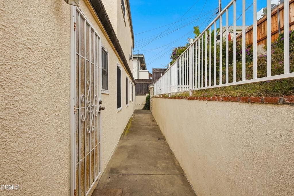 2381 Hyland Ave. Avenue, Ventura, CA 93001 38_img_0528