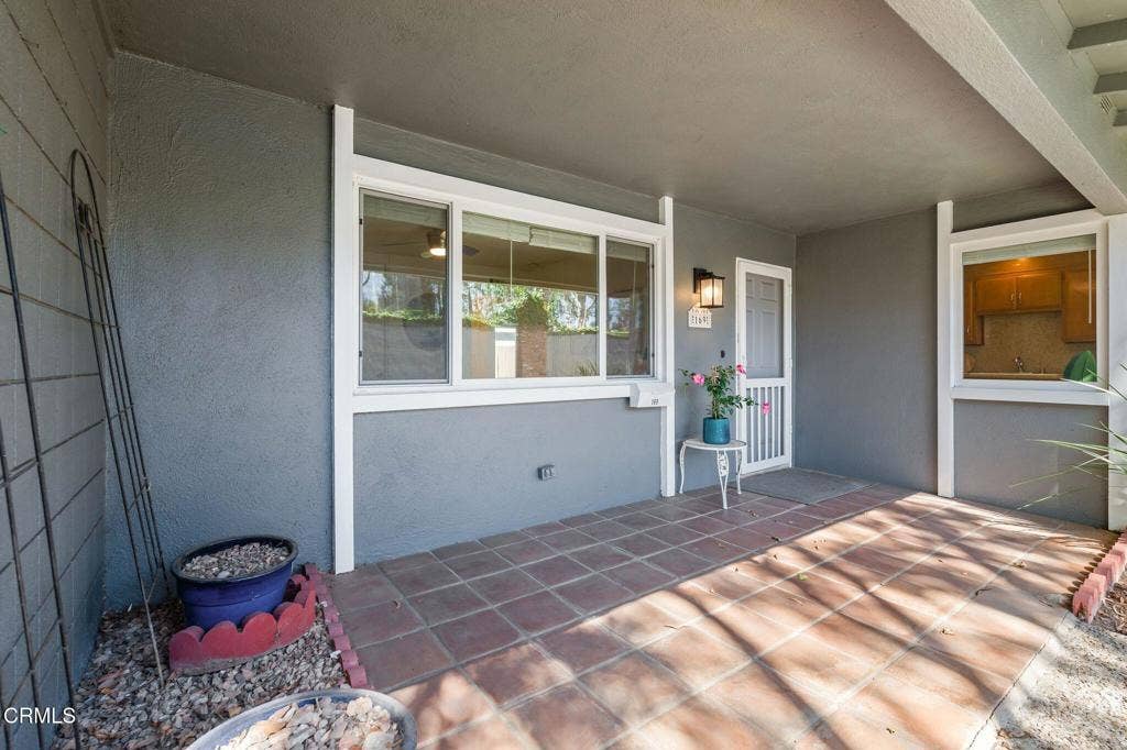 169 E Channel Islands Boulevard, Port Hueneme, CA 93041 RIII_169_E_Channel_Islands_Blvd-05