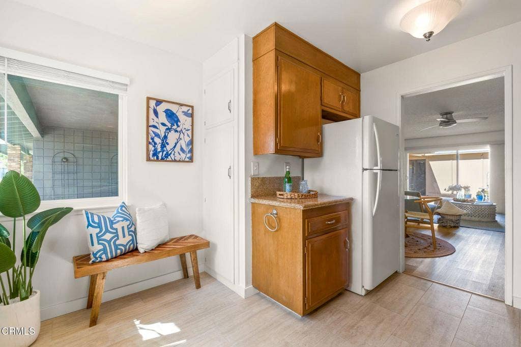 169 E Channel Islands Boulevard, Port Hueneme, CA 93041 RIII_169_E_Channel_Islands_Blvd-21