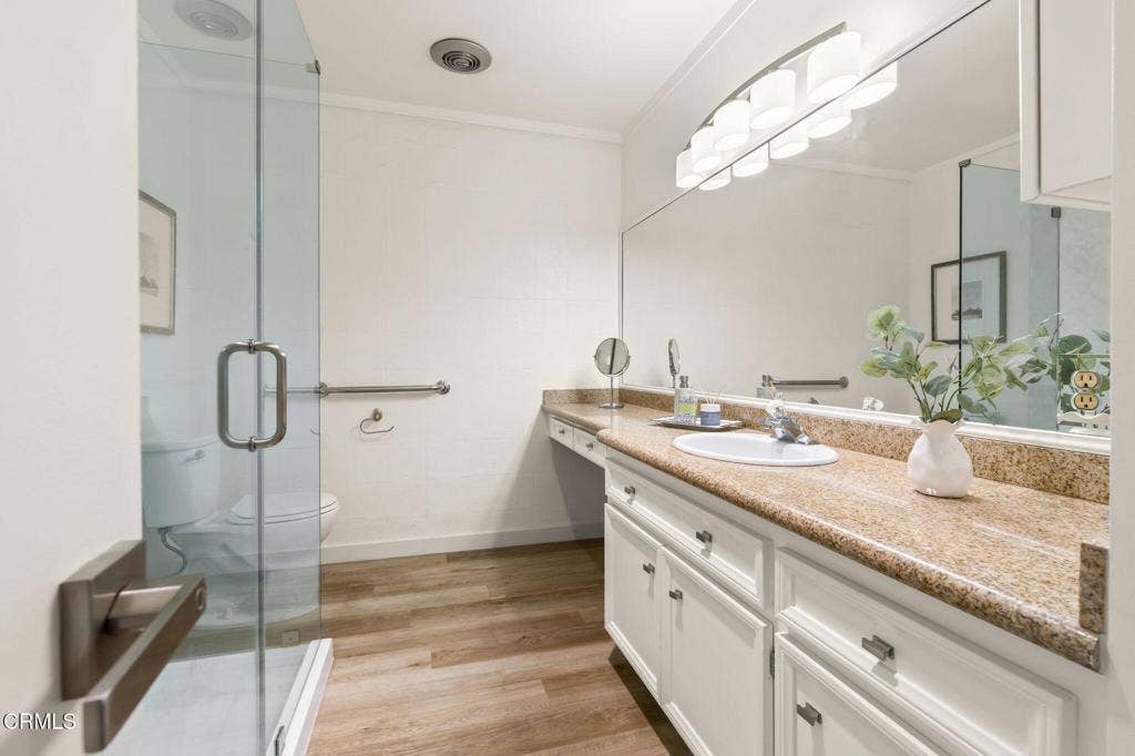 169 E Channel Islands Boulevard, Port Hueneme, CA 93041 RIII_169_E_Channel_Islands_Blvd-36