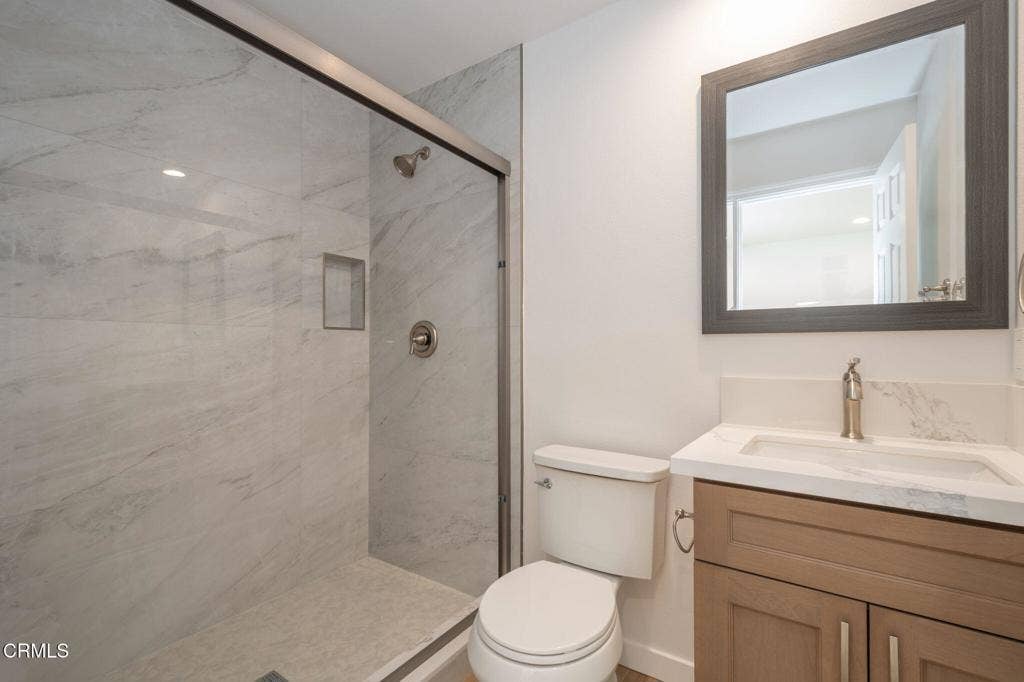 1004 Jurymast Drive, #3, Oxnard, CA 93030 VCV-Jurymast 2-18