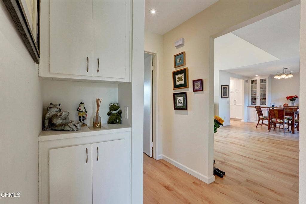 16112 Village 16, Camarillo, CA 93012 11-16112 Village 16-21