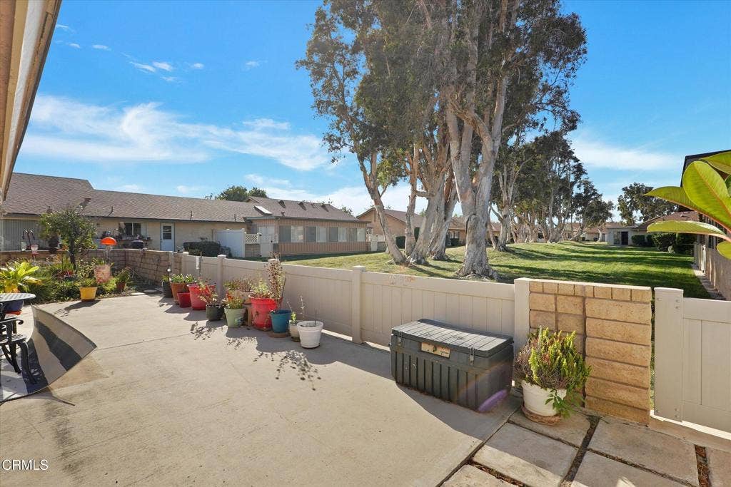 16112 Village 16, Camarillo, CA 93012 05-16112 Village 16-9
