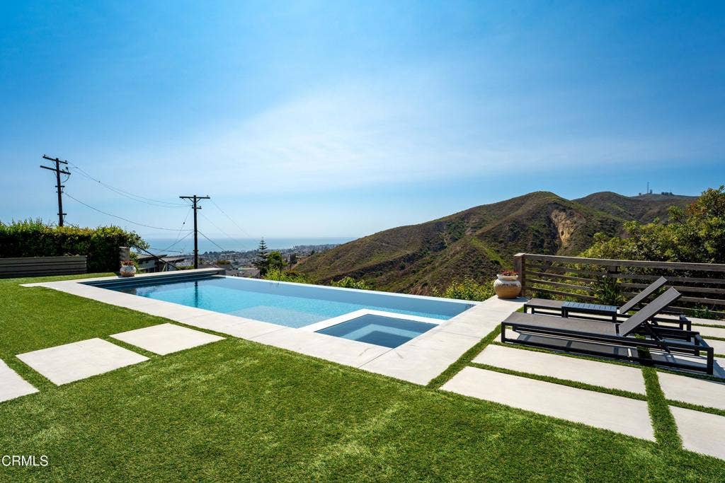 3247 Breaker Drive, Ventura, CA 93003 3247 Breaker Dr MLS-59