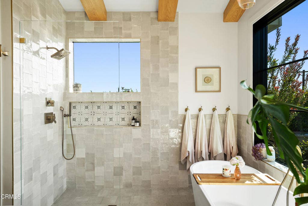 3247 Breaker Drive, Ventura, CA 93003 3247 Breaker Dr MLS-53