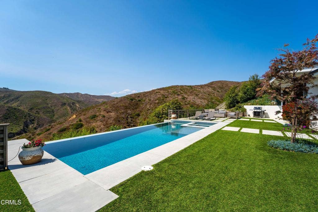 3247 Breaker Drive, Ventura, CA 93003 3247 Breaker Dr MLS-63