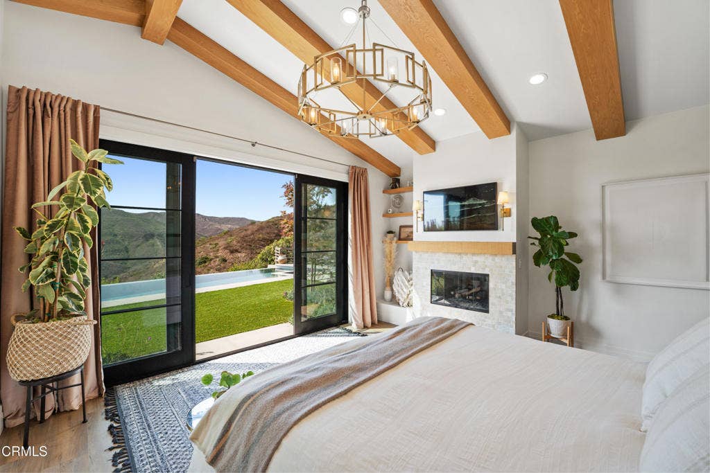 3247 Breaker Drive, Ventura, CA 93003 3247 Breaker Dr MLS-51