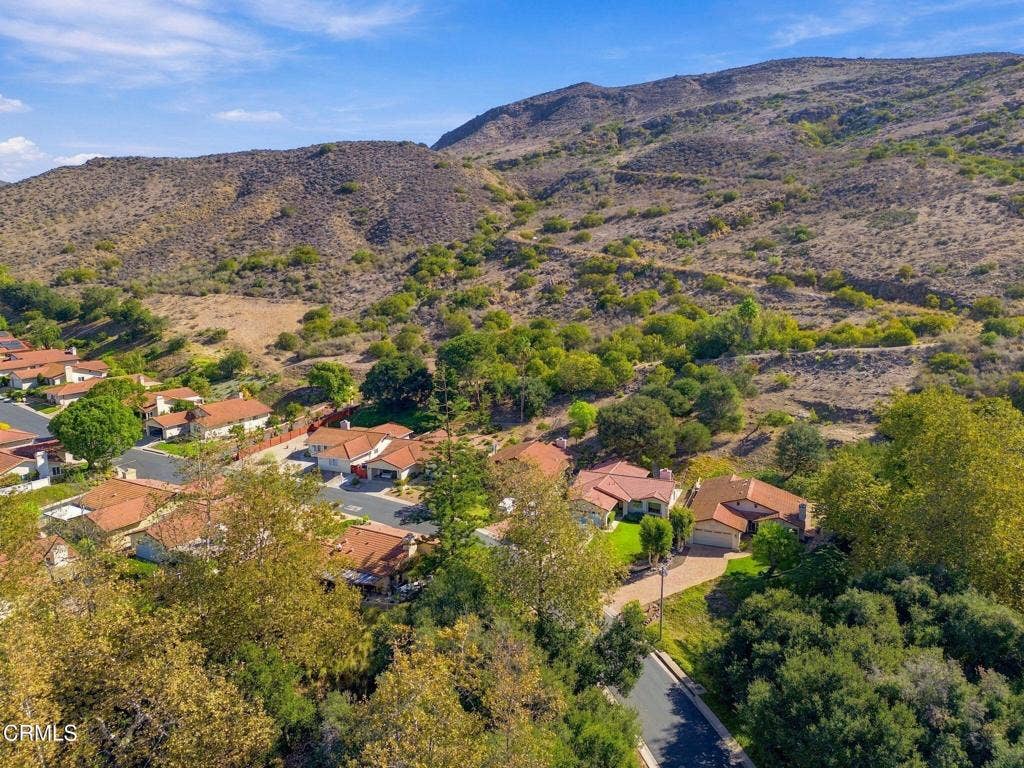 1261 San Como Lane, Camarillo, CA 93012 48