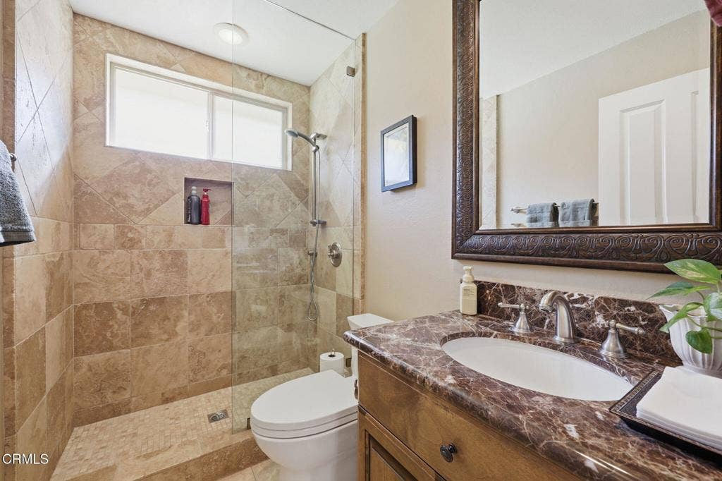 1261 San Como Lane, Camarillo, CA 93012 bathroom 1