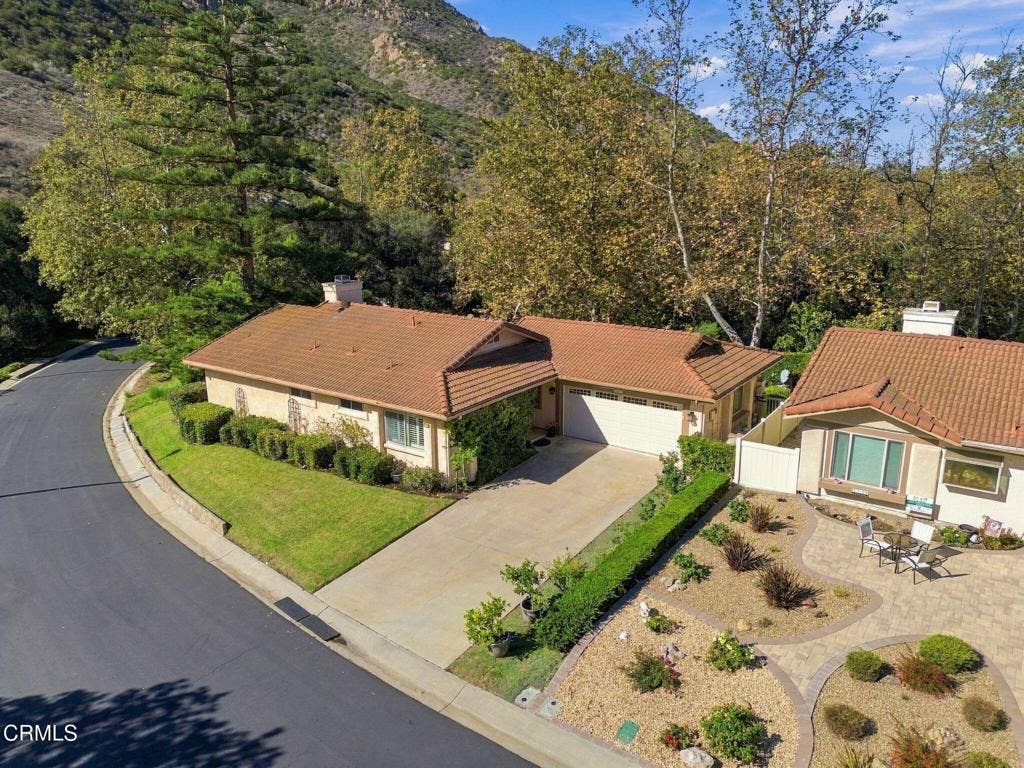 1261 San Como Lane, Camarillo, CA 93012 44