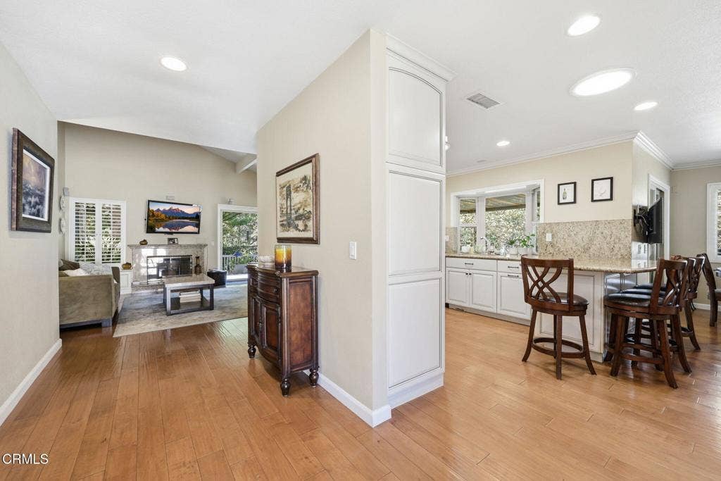 1261 San Como Lane, Camarillo, CA 93012 6