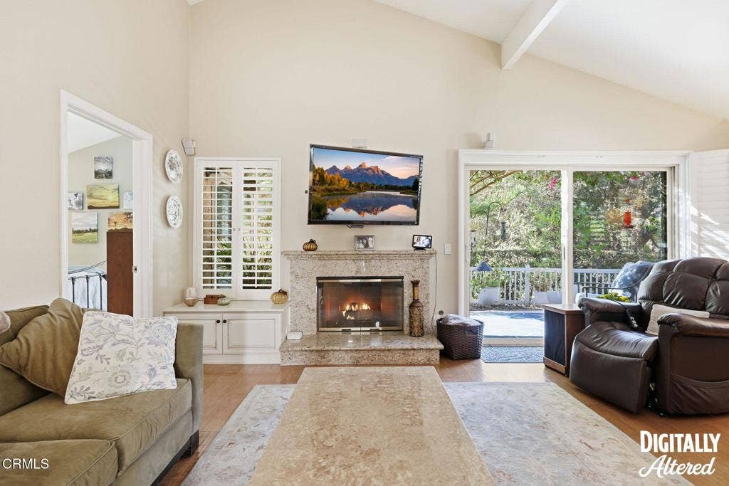 1261 San Como Lane, Camarillo, CA 93012 living 5