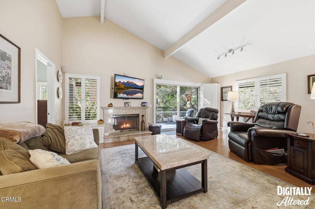 1261 San Como Lane, Camarillo, CA 93012 living 1