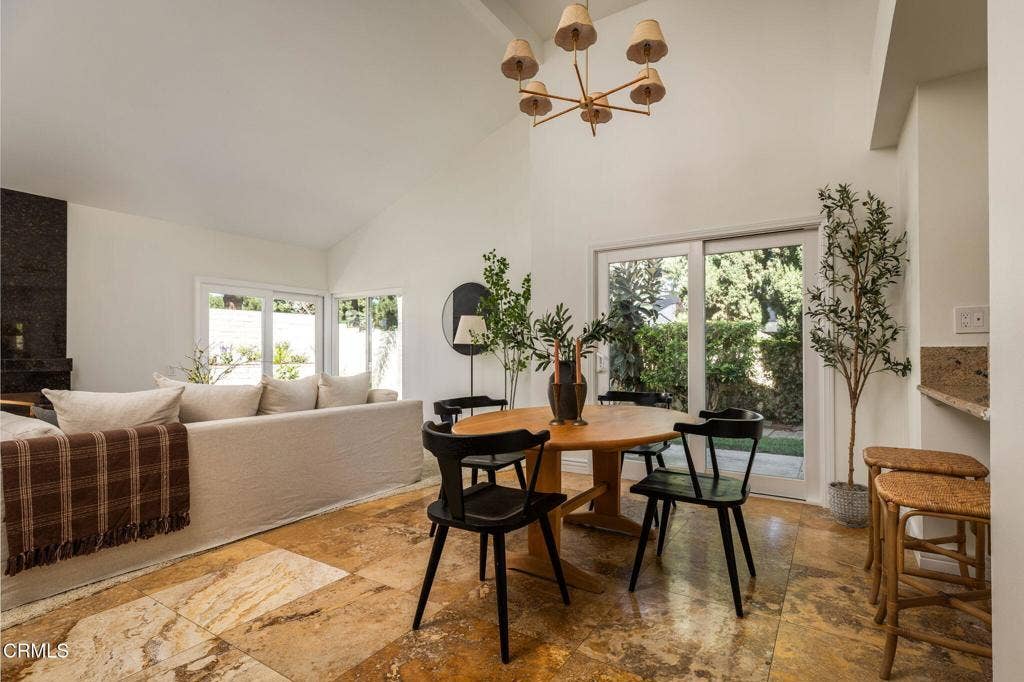 901 Ruby Avenue, Ventura, CA 93004 25-web-or-mls-901 Ruby-24