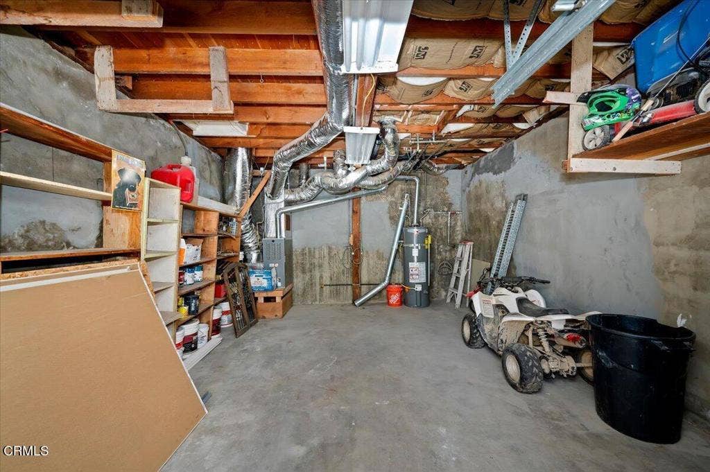 196 Balsam Drive, Cedar Glen, CA 92321 28-Garage