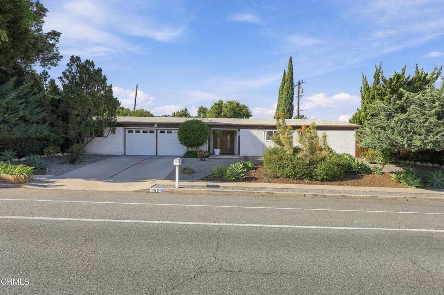 Property photo for 388 E Gainsborough Road, Thousand Oaks, CA