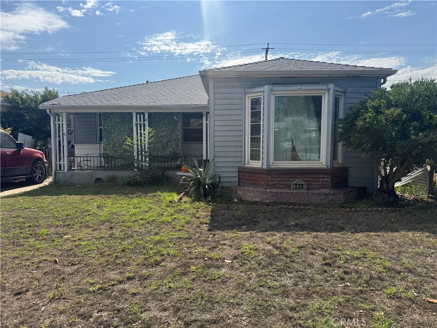 Property photo for 320 W Hillsdale Avenue, Inglewood, CA