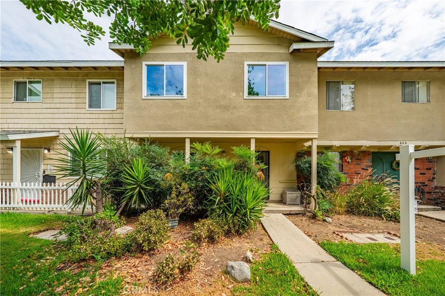Property photo for 644 E Lee Place, Azusa, CA