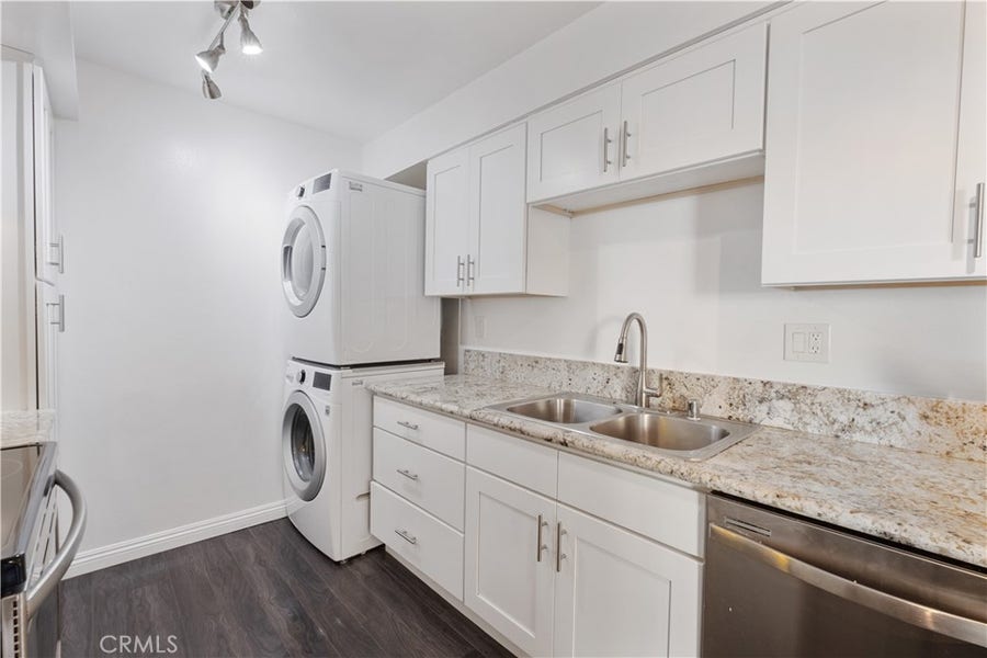 Property photo for 433 S Manhattan Place, #209, Los Angeles, CA