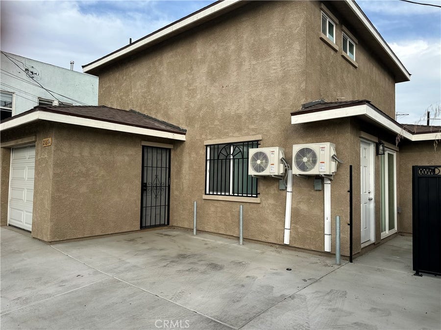 Property photo for 2161 Myrtle ave, Long Beach, CA