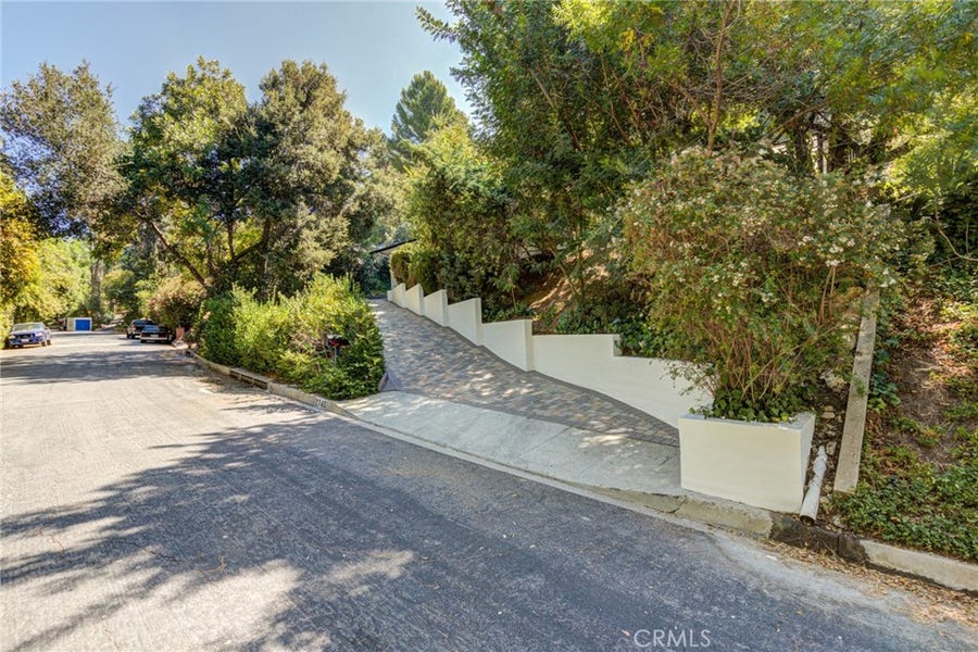 Property photo for 2740 Hutton Drive, Beverly Hills, CA