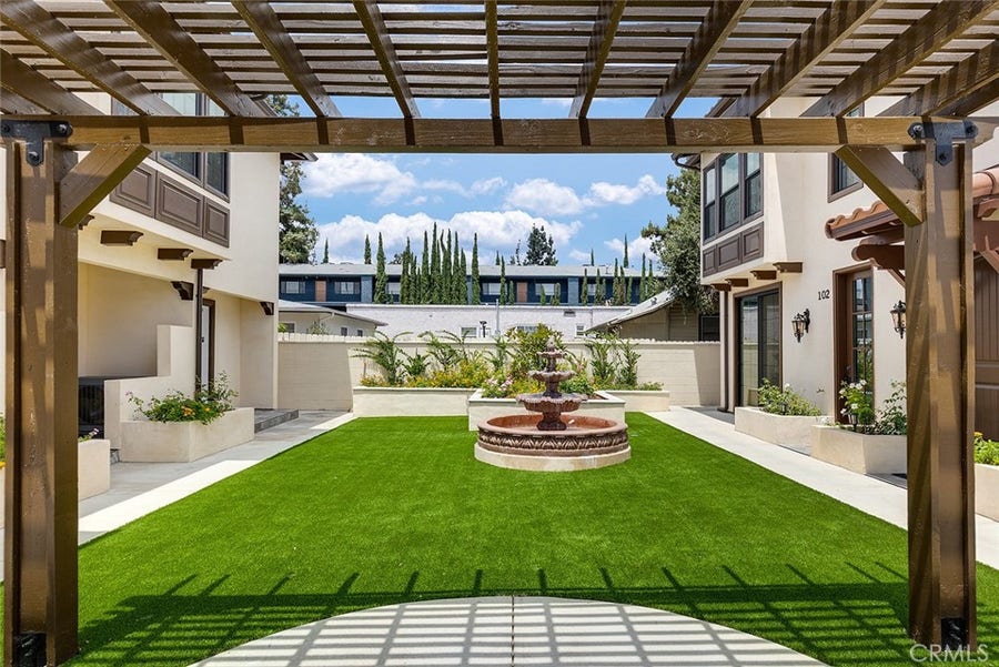 Property photo for 89 N Grand Oaks Ave, #103, Pasadena, CA