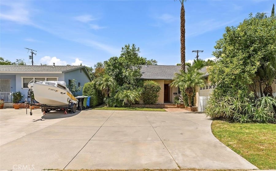 Property photo for 6233 Zelzah, Encino, CA