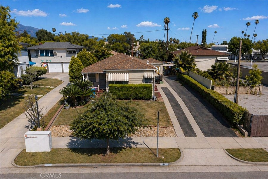Property photo for 44 N Berkeley Avenue, Pasadena, CA