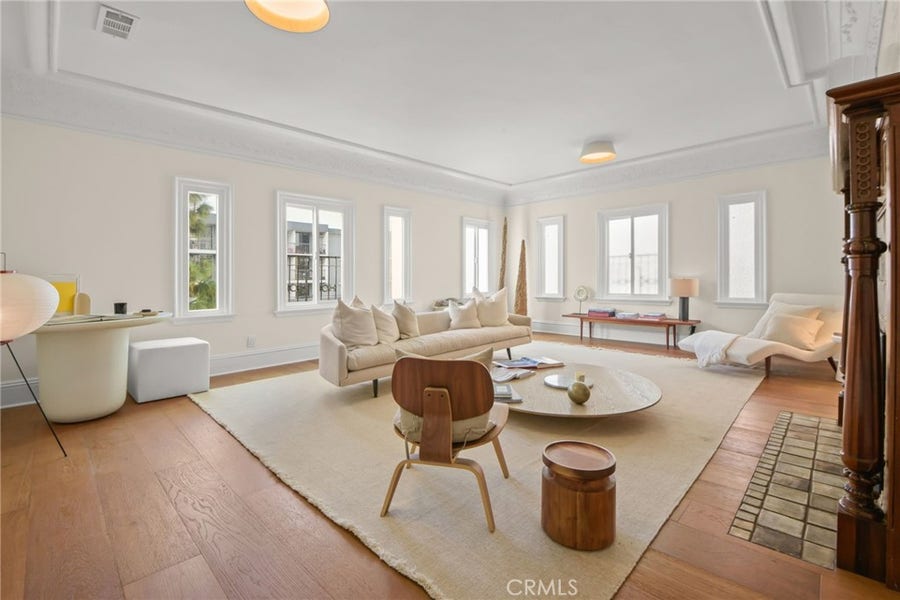 Property photo for 326 S Kingsley, Los Angeles, CA