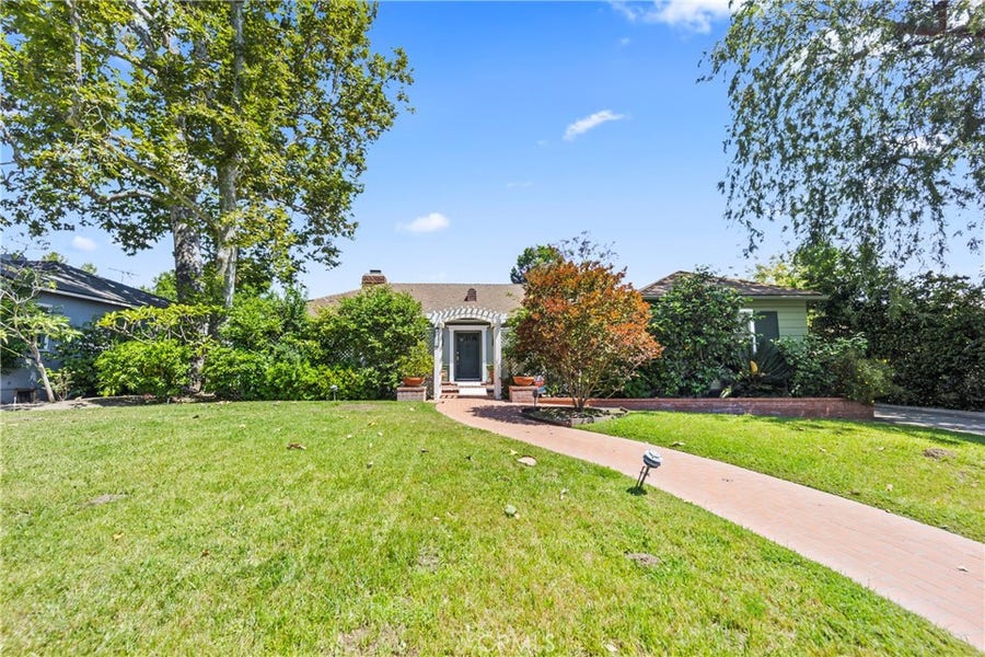 Property photo for 3521 Yorkshire Road, Pasadena, CA