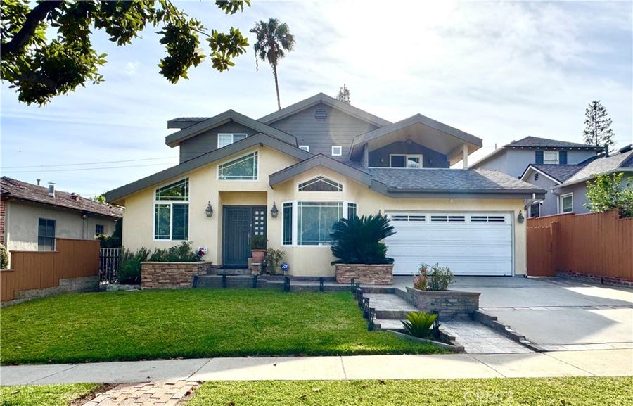 Property photo for 1539 N Roosevelt, Pasadena, CA