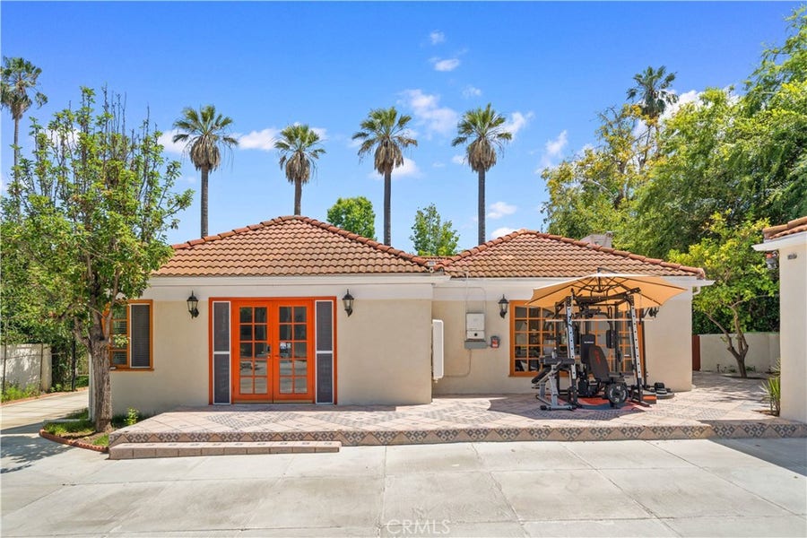 Property photo for 2915 Woodlawn Avenue, San Marino, CA