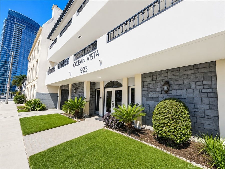 Property photo for 923 E Ocean, #5, Long Beach, CA