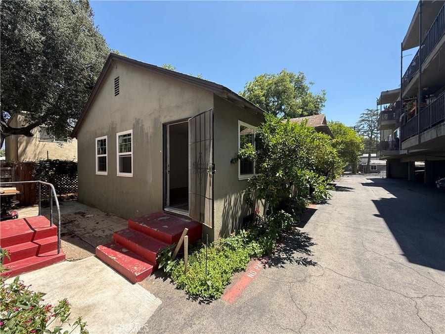 Property photo for 783 Worcester Avenue, Pasadena, CA