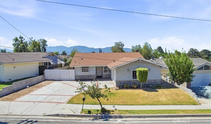 Property photo for 28234 Enderly Street, Canyon Country, CA