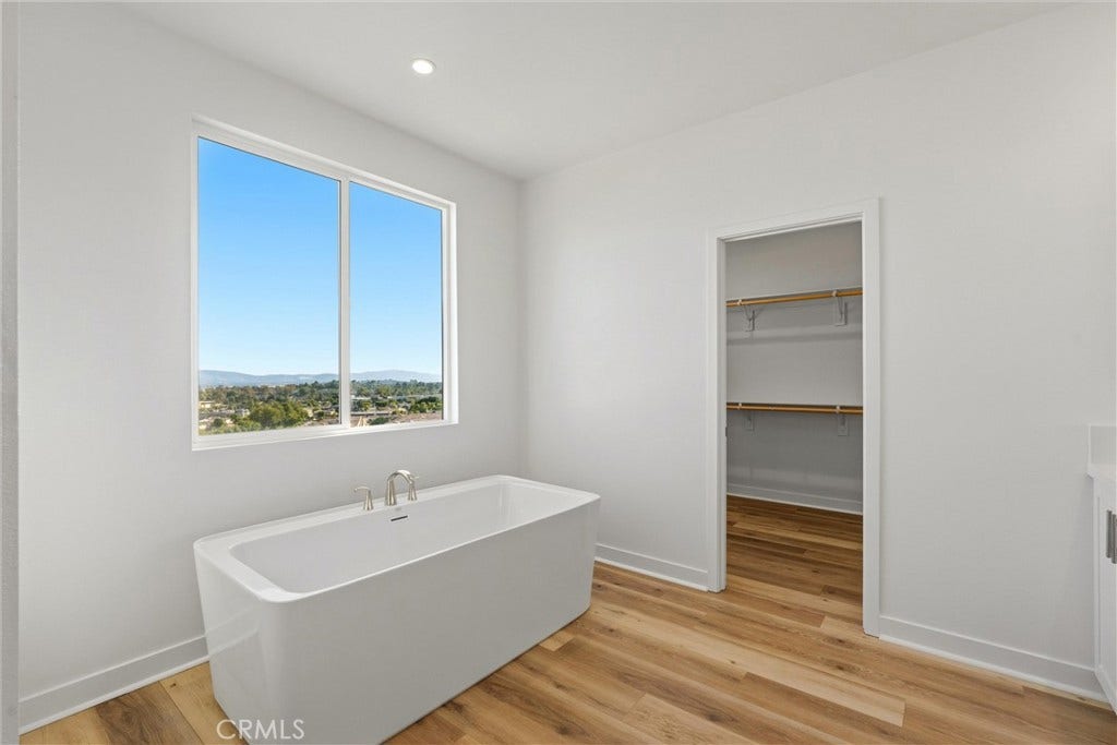 22056 Portofino Drive, Walnut, CA 91789 22056 Portofino Drive, Walnut, CA 91789