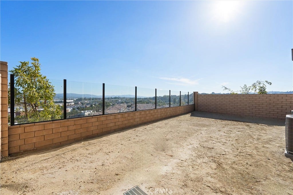 22056 Portofino Drive, Walnut, CA 91789 22056 Portofino Drive, Walnut, CA 91789