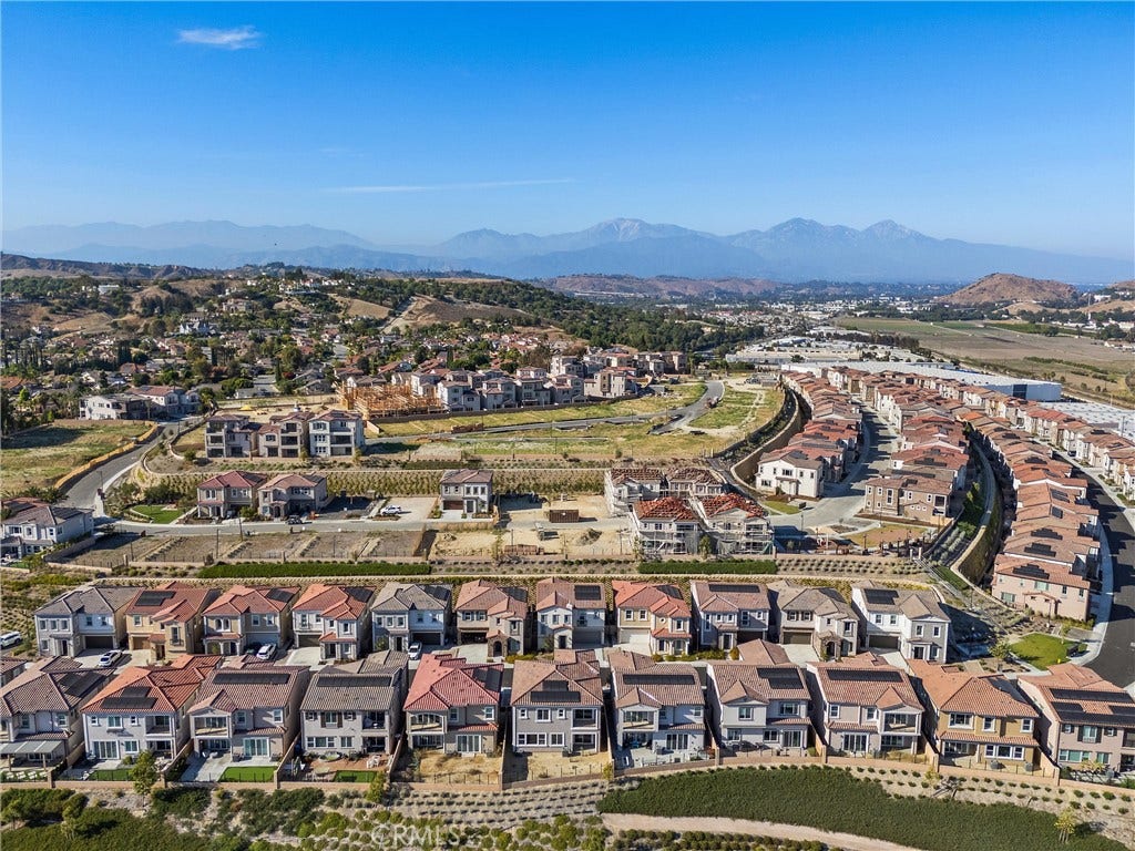 22056 Portofino Drive, Walnut, CA 91789 22056 Portofino Drive, Walnut, CA 91789