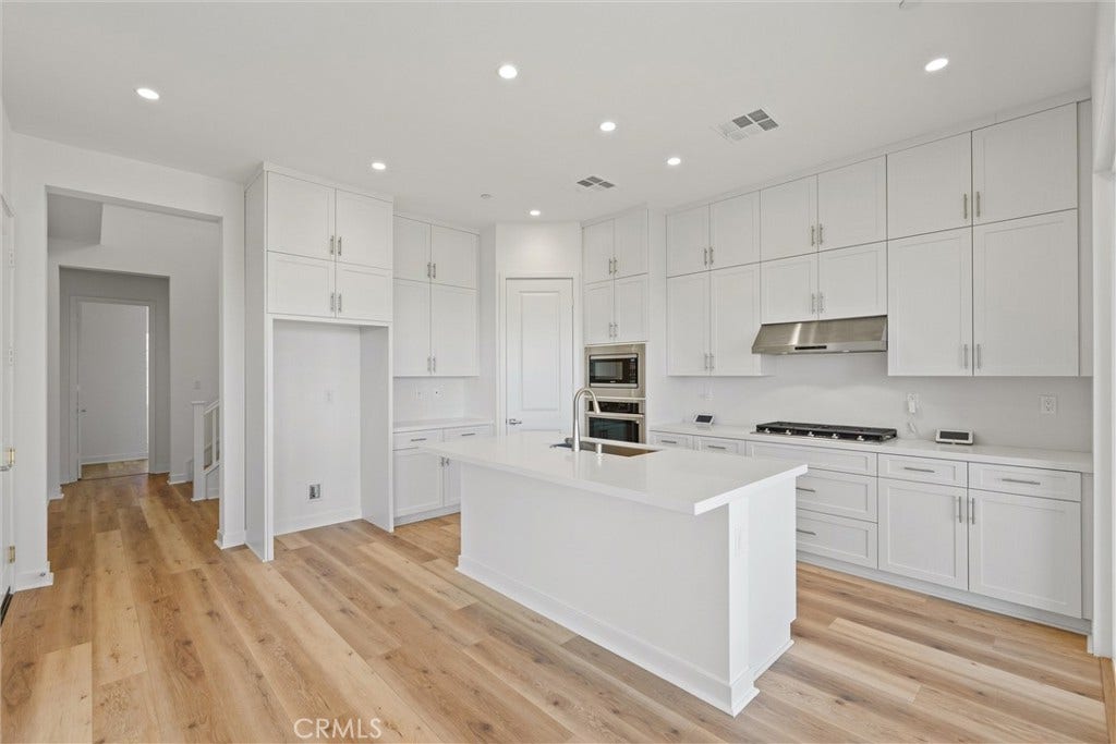 22056 Portofino Drive, Walnut, CA 91789 22056 Portofino Drive, Walnut, CA 91789
