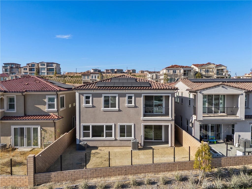22056 Portofino Drive, Walnut, CA 91789 22056 Portofino Drive, Walnut, CA 91789