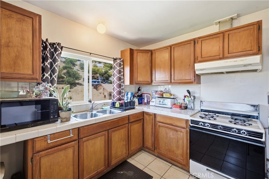 Property photo for 456 Ulysses Street, Los Angeles, CA