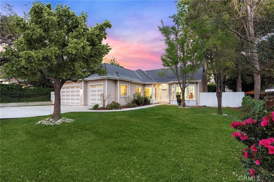 Property photo for 136 N Garfield Place, Monrovia, CA