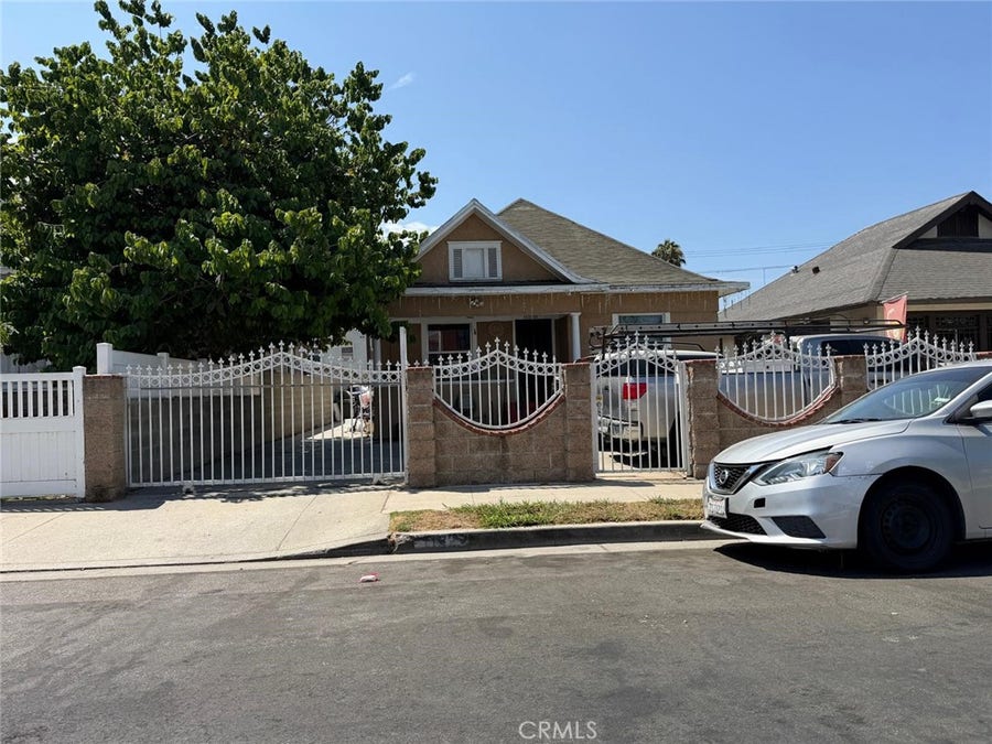 Property photo for 1182 Rolland Curtis Place, Los Angeles, CA