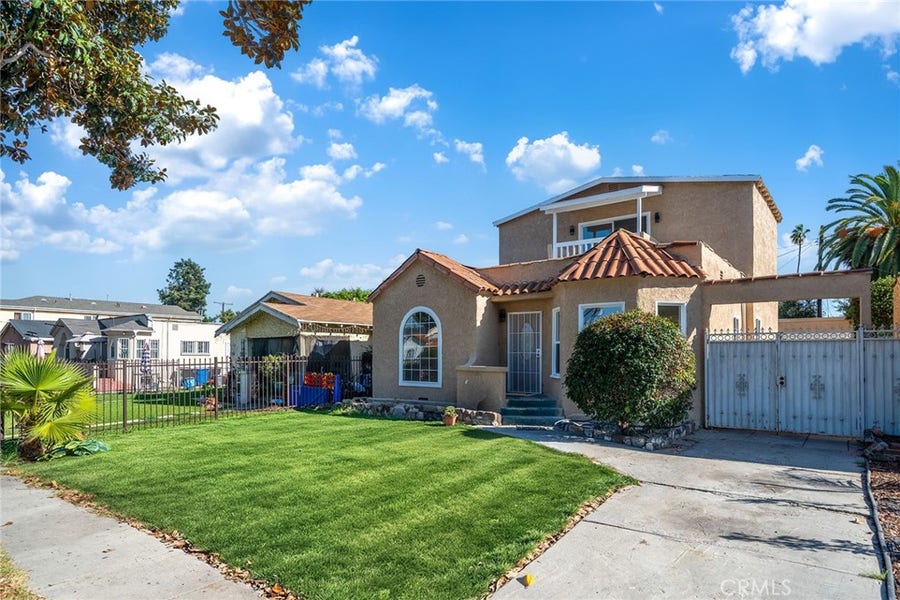 Property photo for 140 W 101st Street, Los Angeles, CA