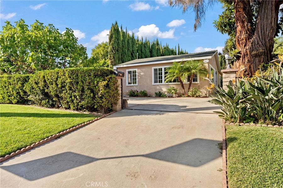 Property photo for 2423 San Pasqual, Pasadena, CA
