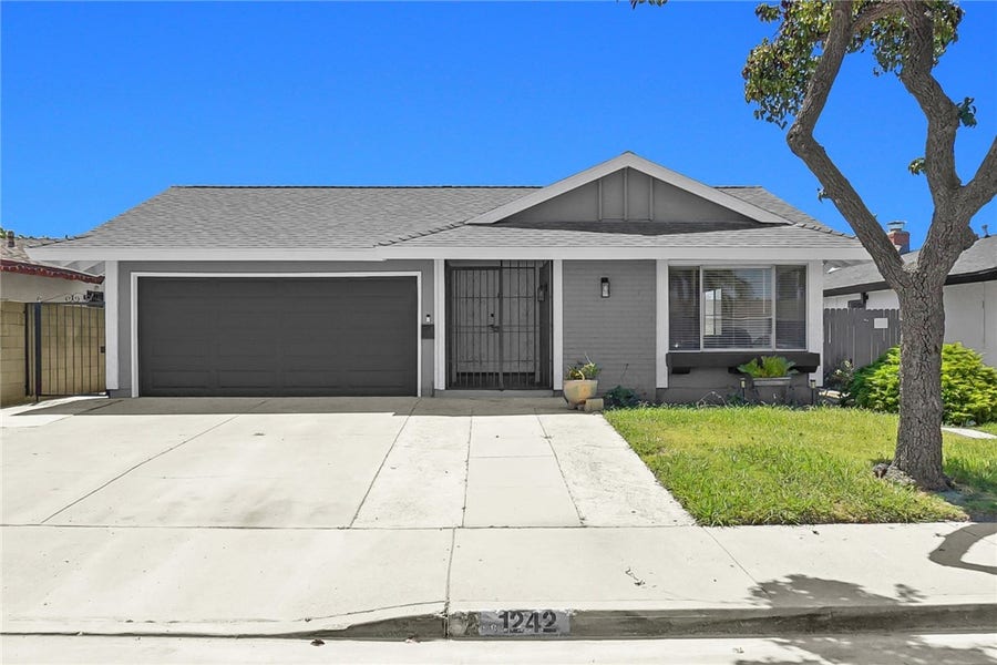 Property photo for 1242 Sultan Circle, Carson, CA