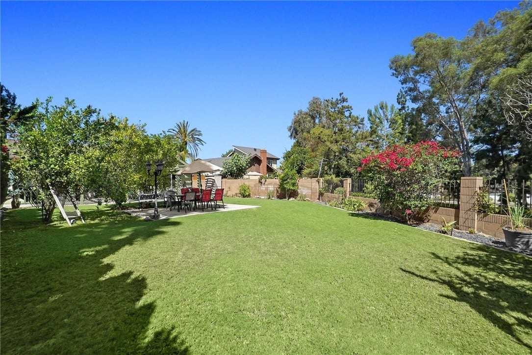 23636 Messina, Laguna Hills, CA 92653 23636 Messina, Laguna Hills, CA 92653