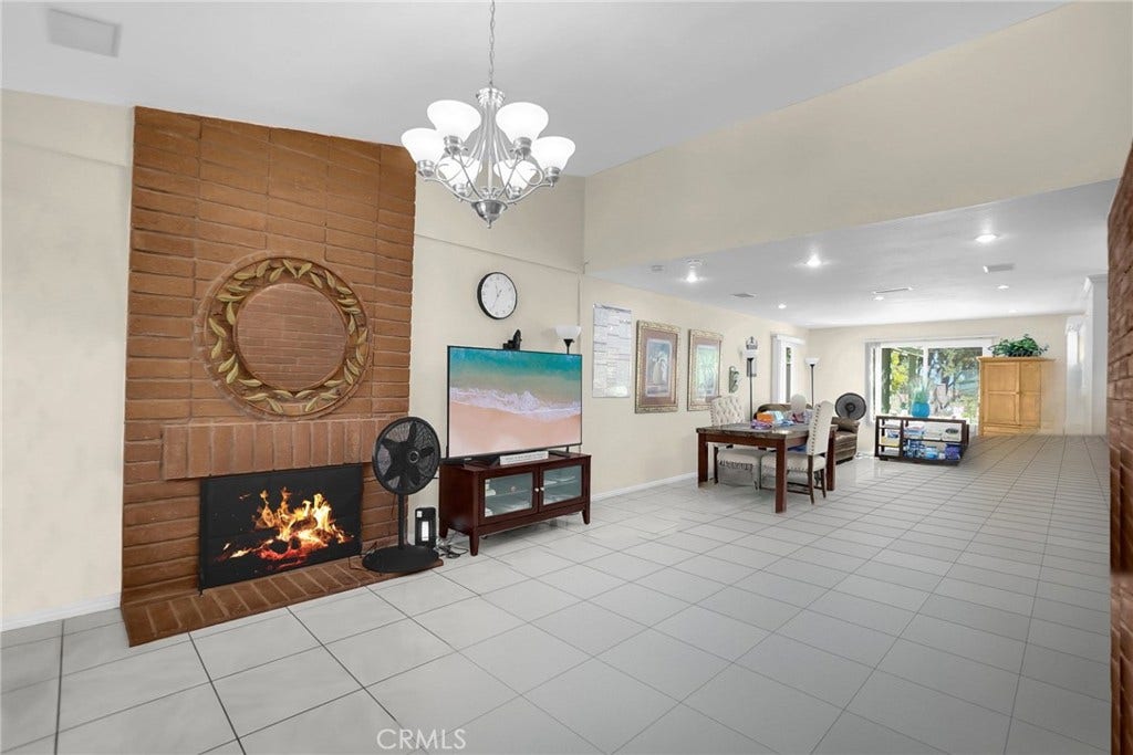 23636 Messina, Laguna Hills, CA 92653 23636 Messina, Laguna Hills, CA 92653