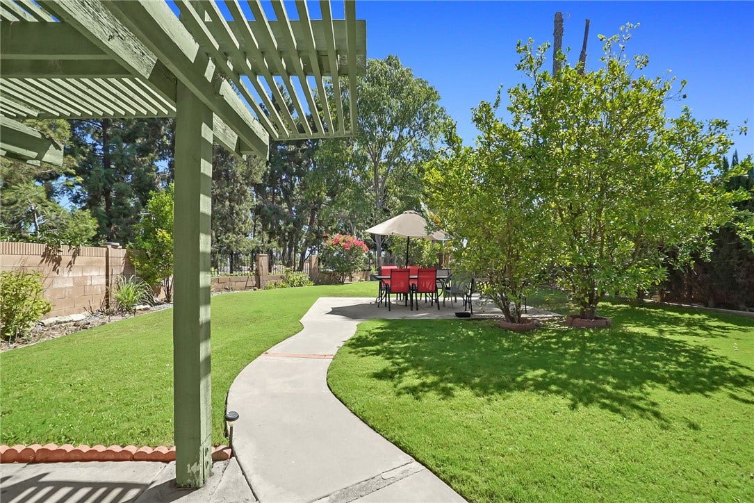 23636 Messina, Laguna Hills, CA 92653 23636 Messina, Laguna Hills, CA 92653