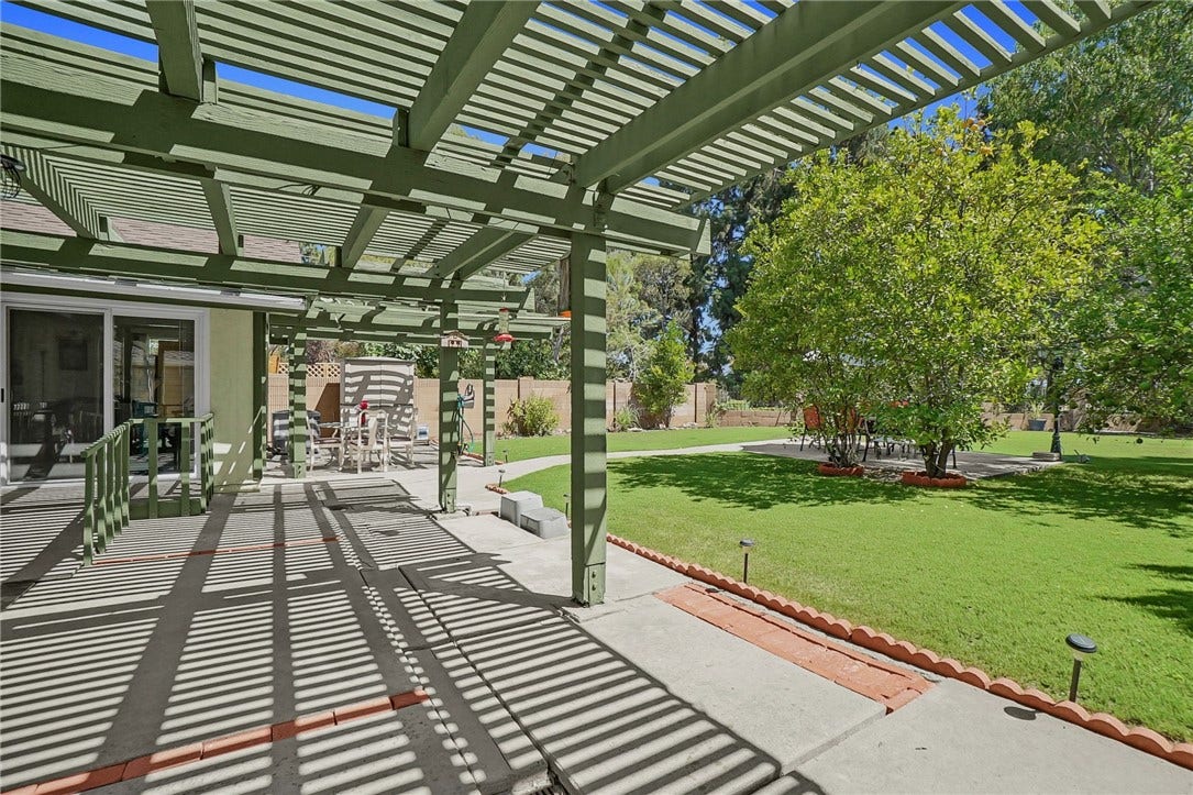23636 Messina, Laguna Hills, CA 92653 23636 Messina, Laguna Hills, CA 92653
